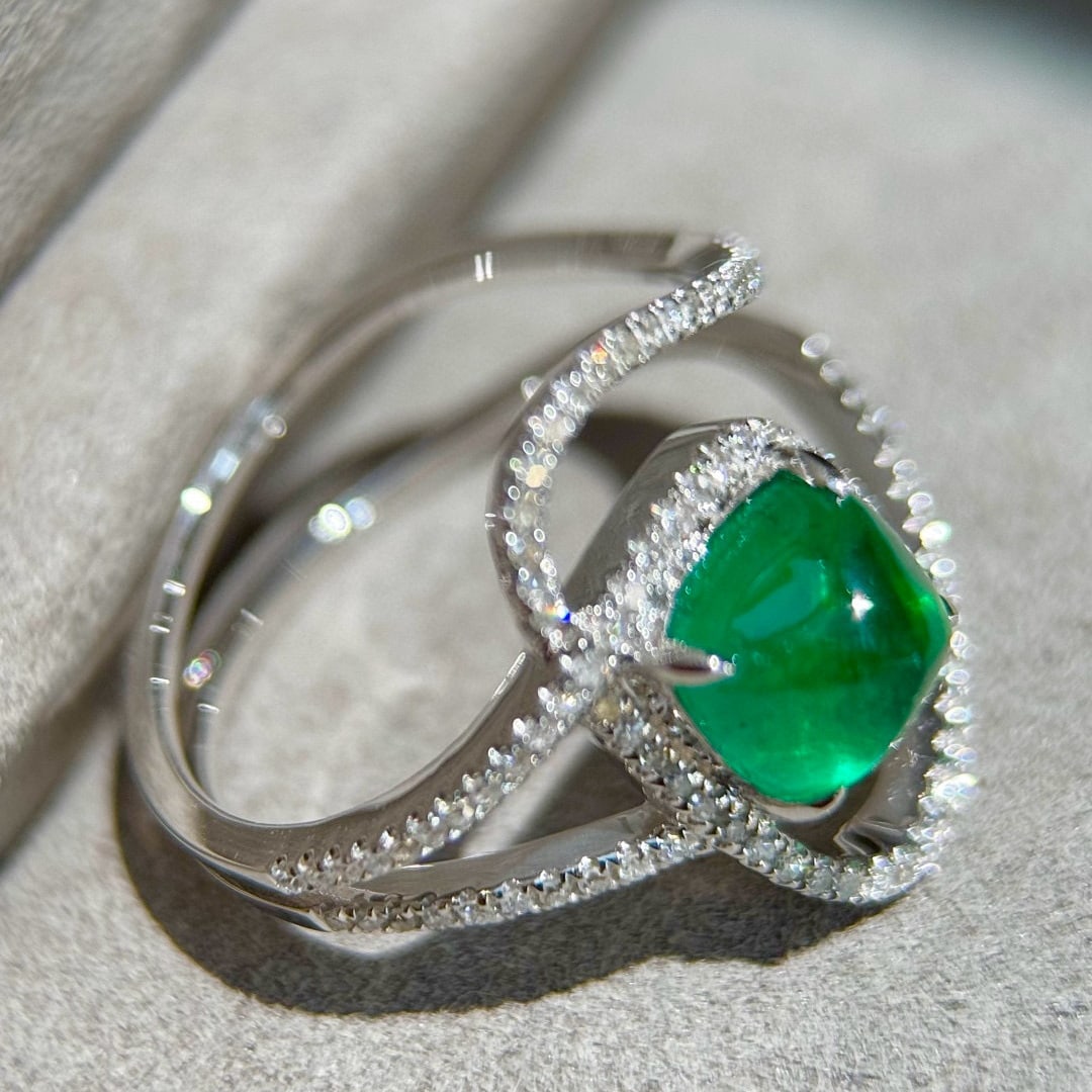 14k Gold 2.19 Ctw Vivid Green Natural Emerald & Diamond Ring - 5