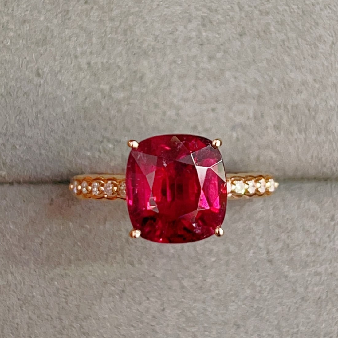 14k Gold 3.35 Ctw Natural Tourmaline & Diamond Ring: Ref:231080203 // gold content:14k gold // ring size:7. 25us // // main gemstone:tourmaline // shape:cushion // carat weight:3. 3ct // color:red // treatment:natural // // adjacent gemstone 2 : diamond