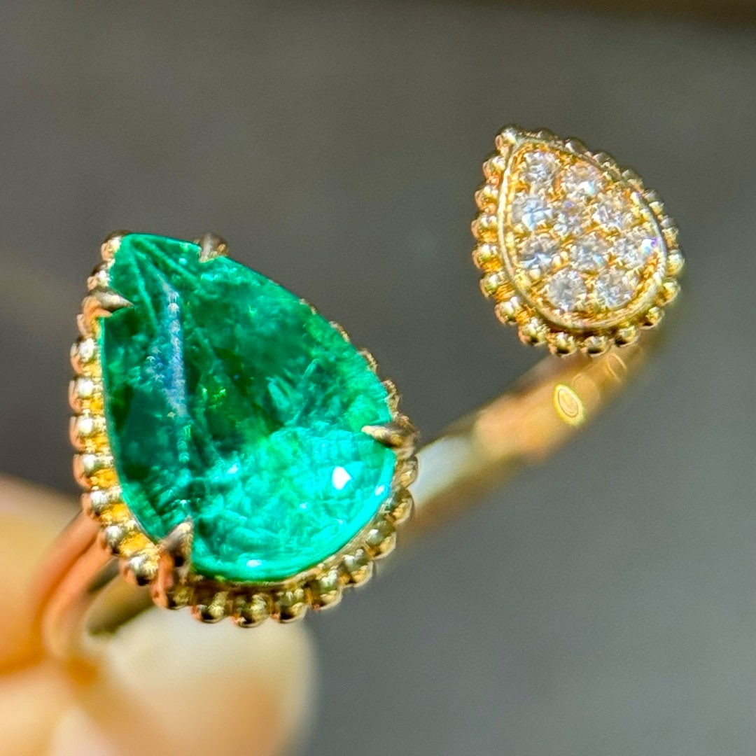14k Gold 1.96 Ct Vivid Green Natural Emerald & Diamond Ring - 6