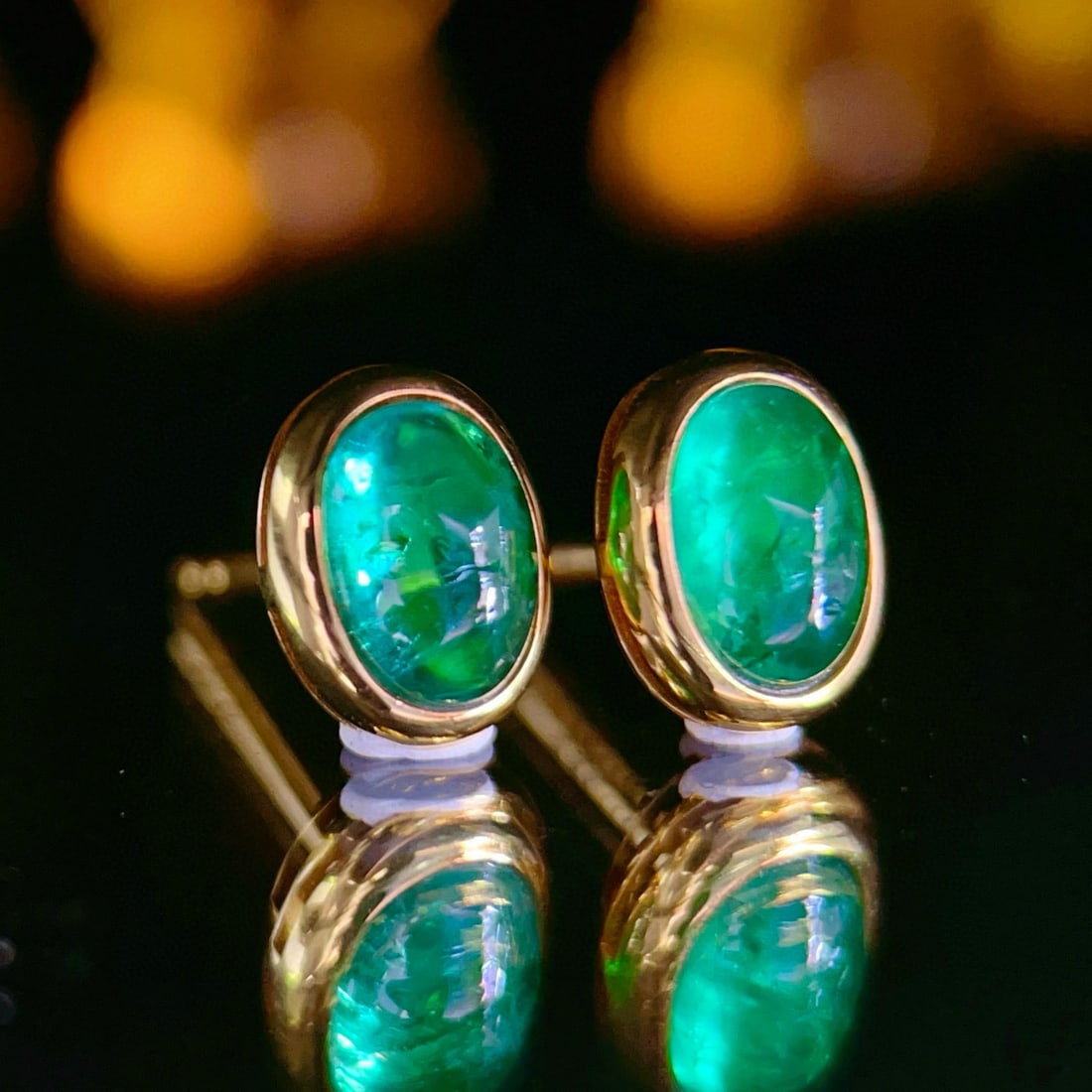 14k Gold 2.1 Ct Natural Emerald Earrings - 4