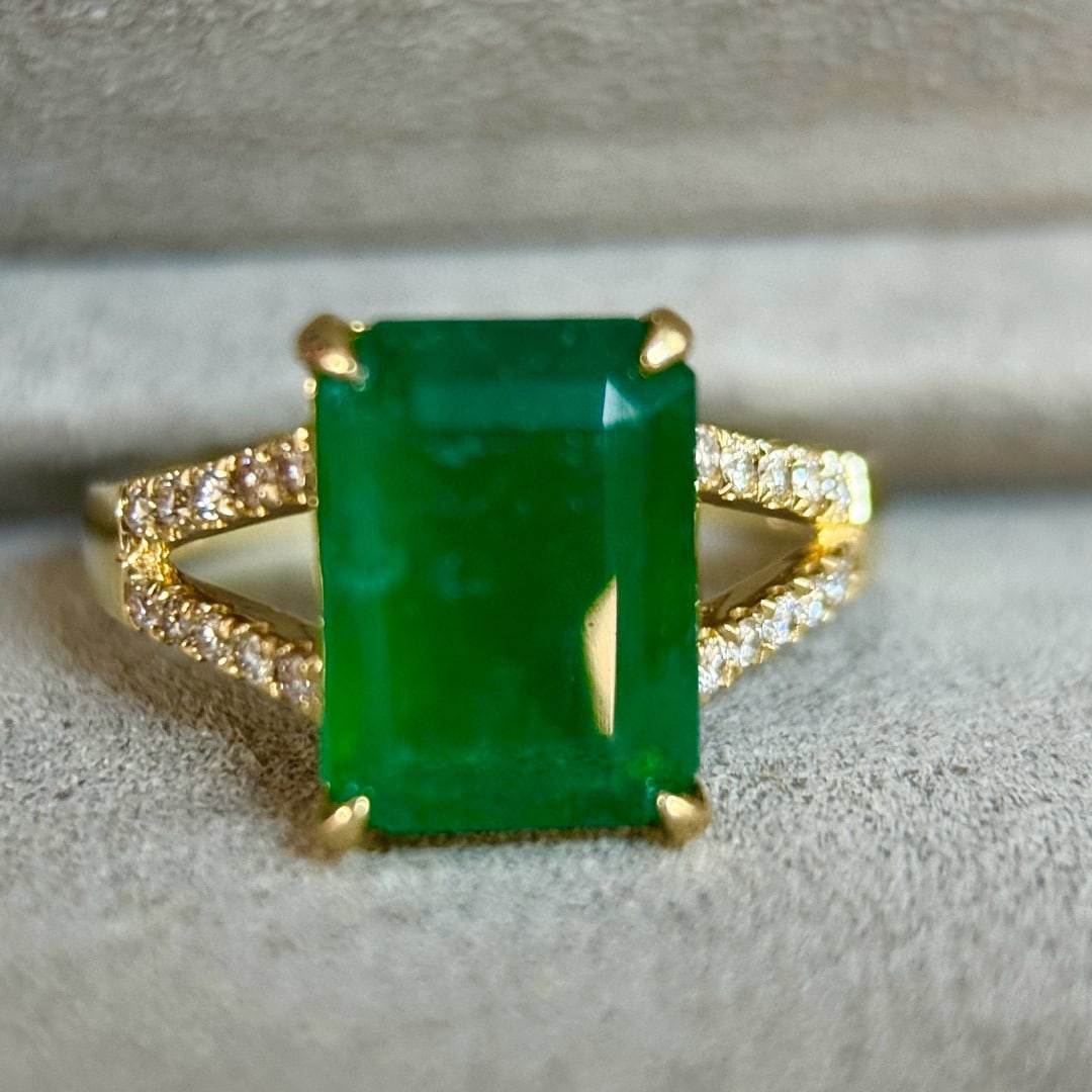 14k Gold 3.97 Ctw Vivid Green Natural Emerald & Diamond Ring - 8