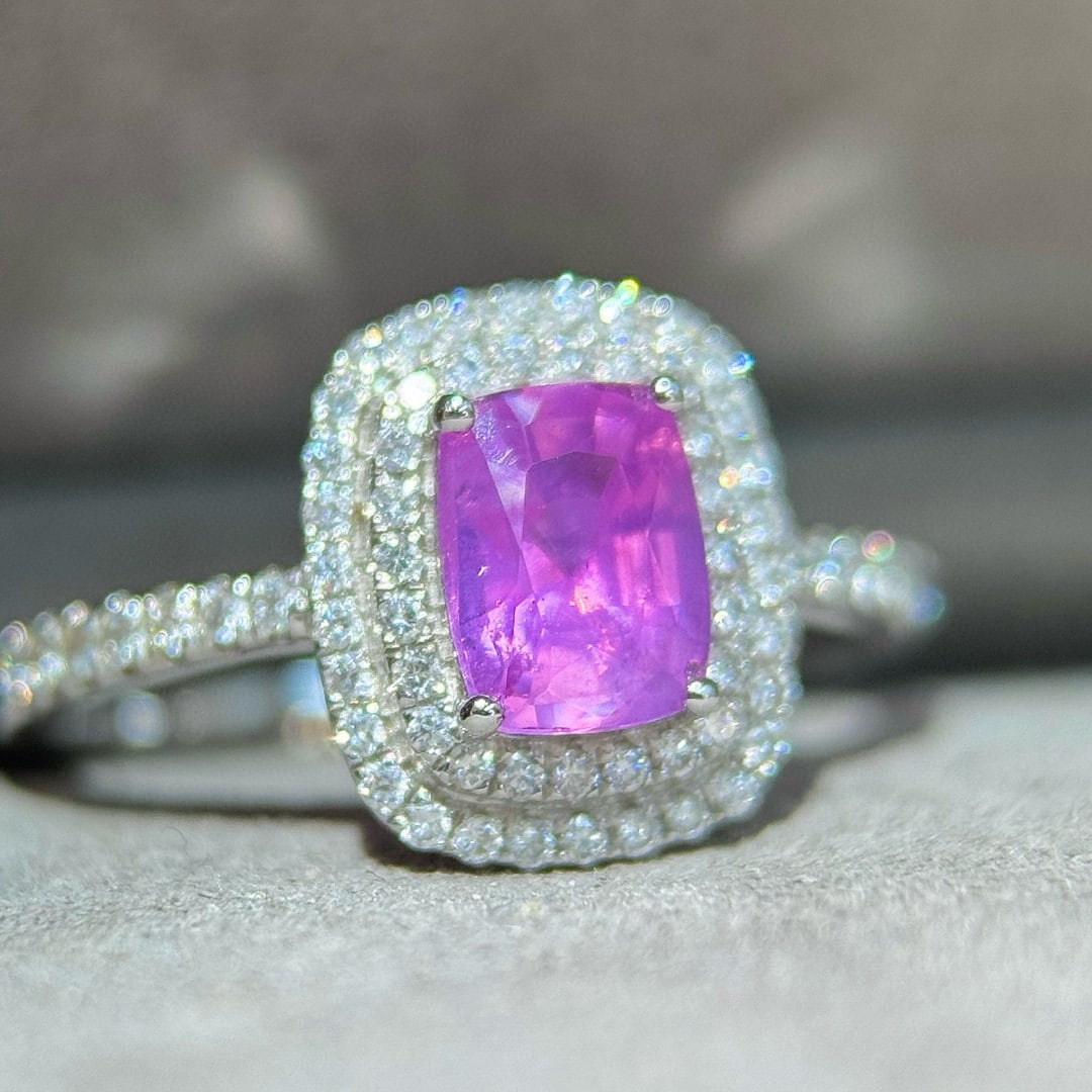 14k Gold 1.52 Ctw Natural Sapphire & Diamond Ring: Ref:231080225 // gold content:14k gold // ring size:7. 25us // // main gemstone:sapphire // shape:cushion // carat weight:1. 07ct // color:pink // treatment:natural // // adjacent gemstone 2 : diamond