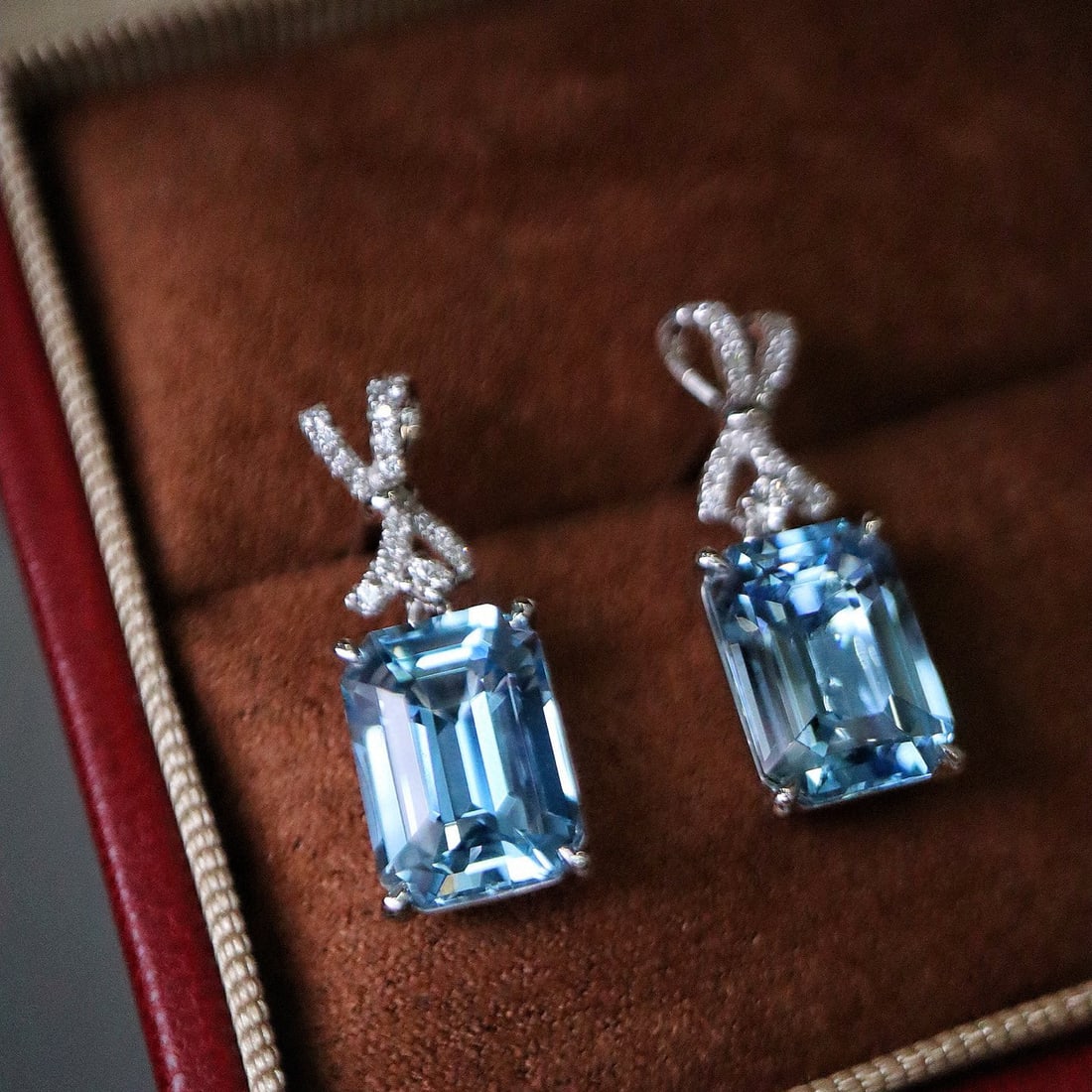 14k Gold 5.33 Ctw Natural Aquamarine & Diamond Earrings - 3