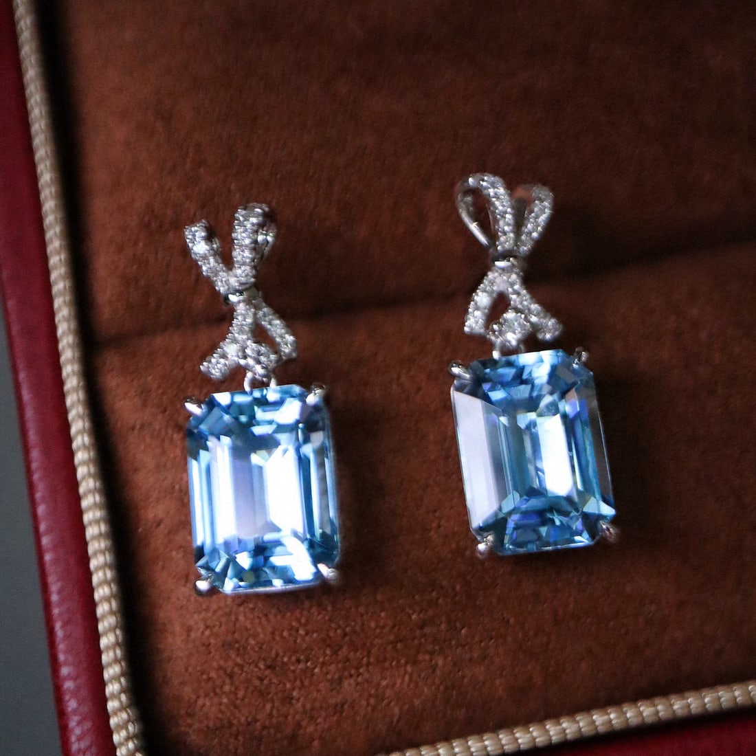 14k Gold 5.33 Ctw Natural Aquamarine & Diamond Earrings - 4