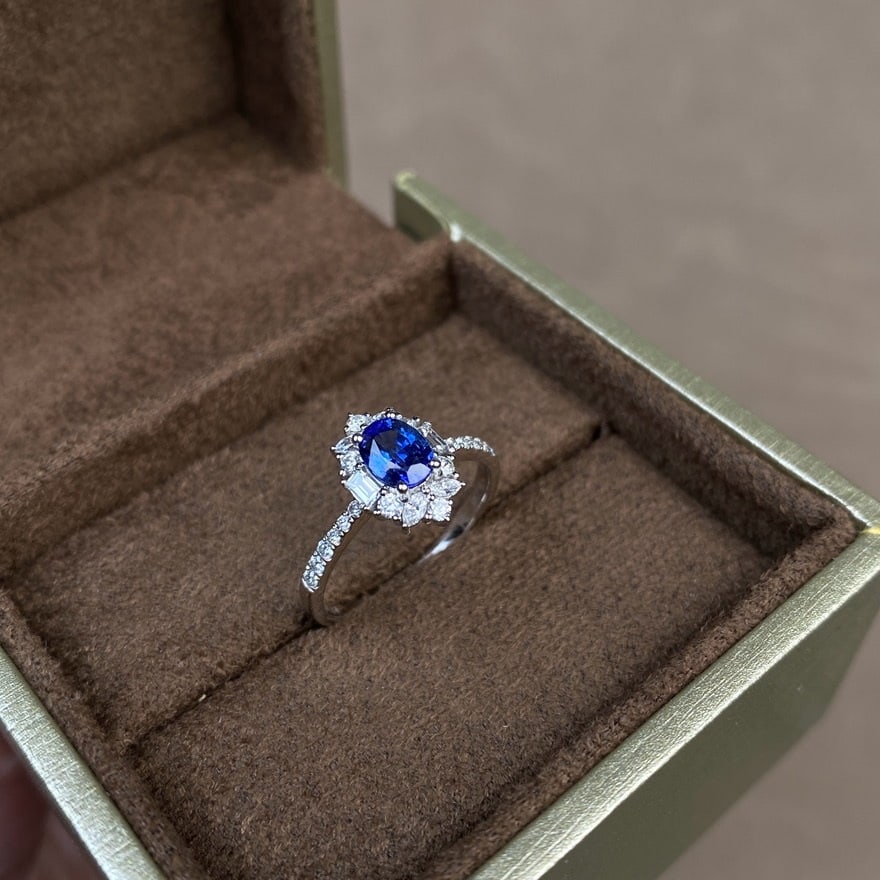 14k Gold 1.15 Ctw Natural Sapphire & Diamond Ring - 6