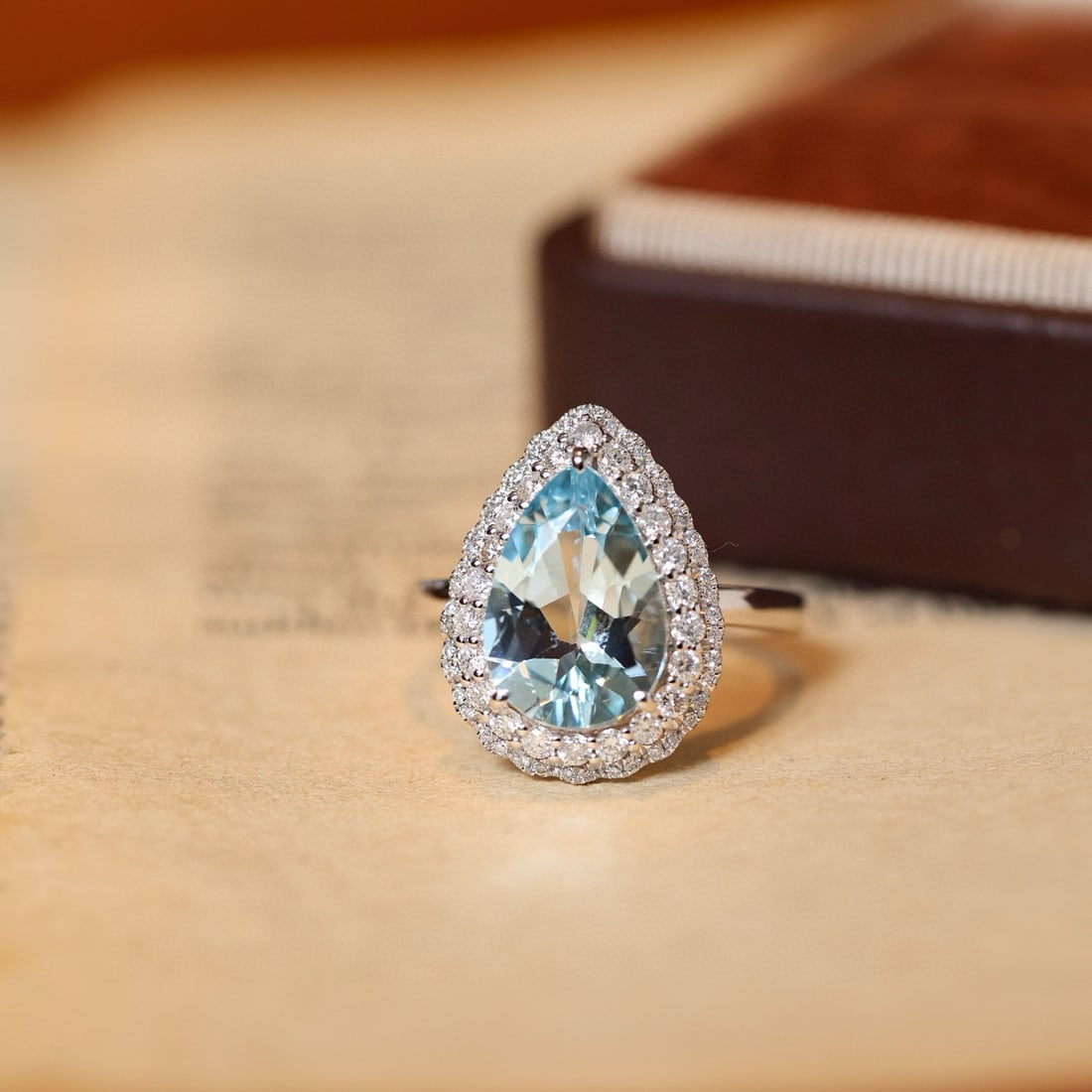 14k Gold 3.71 Ctw Natural Aquamarine & Diamond Ring: Ref:231080266 // gold content:14k gold // ring size:7. 25us // // main gemstone:aquamarine // shape:pear // carat weight:3. 08ct // color:santa maria color // treatment:natural // // adjacent
