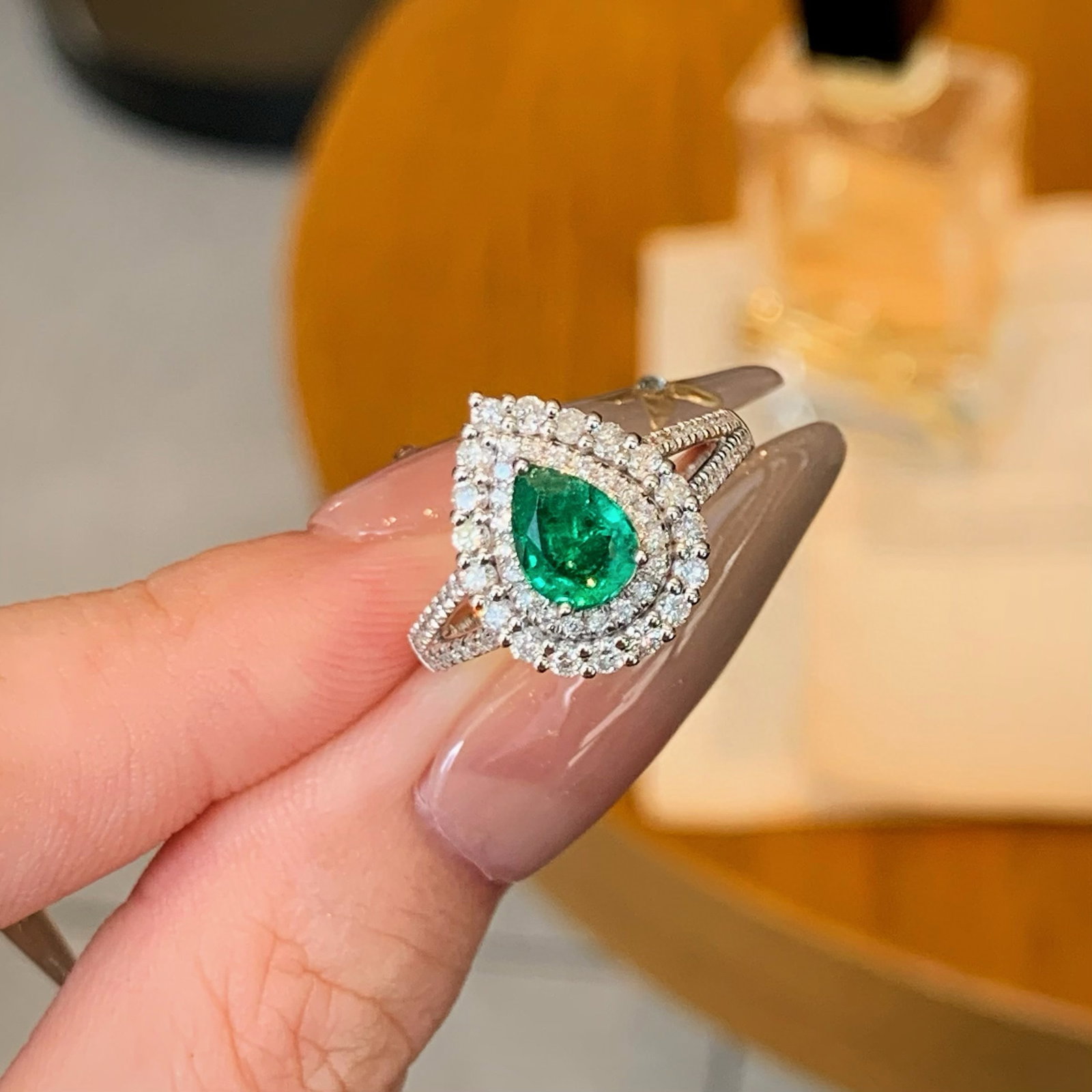 14k Gold 1.20 Ctw Vivid Green Natural Emerald & Diamond Ring - 6