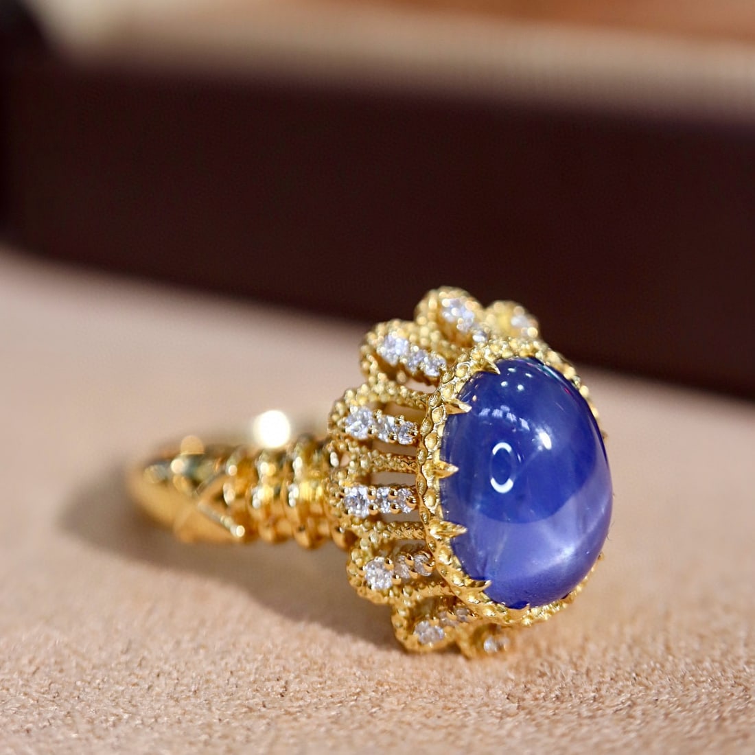 14k Gold 4.24 Ctw Natural Star Sapphire & Diamond Ring - 2