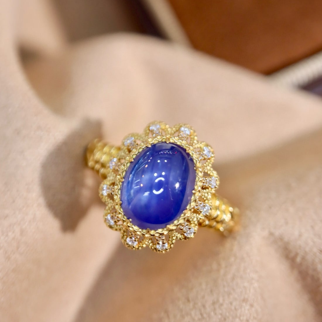 14k Gold 4.24 Ctw Natural Star Sapphire & Diamond Ring - 5