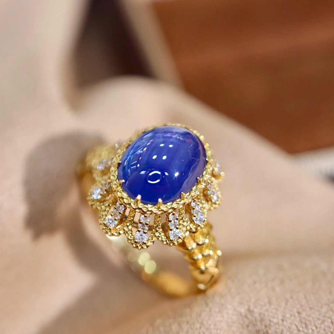 14k Gold 4.24 Ctw Natural Star Sapphire & Diamond Ring - 6