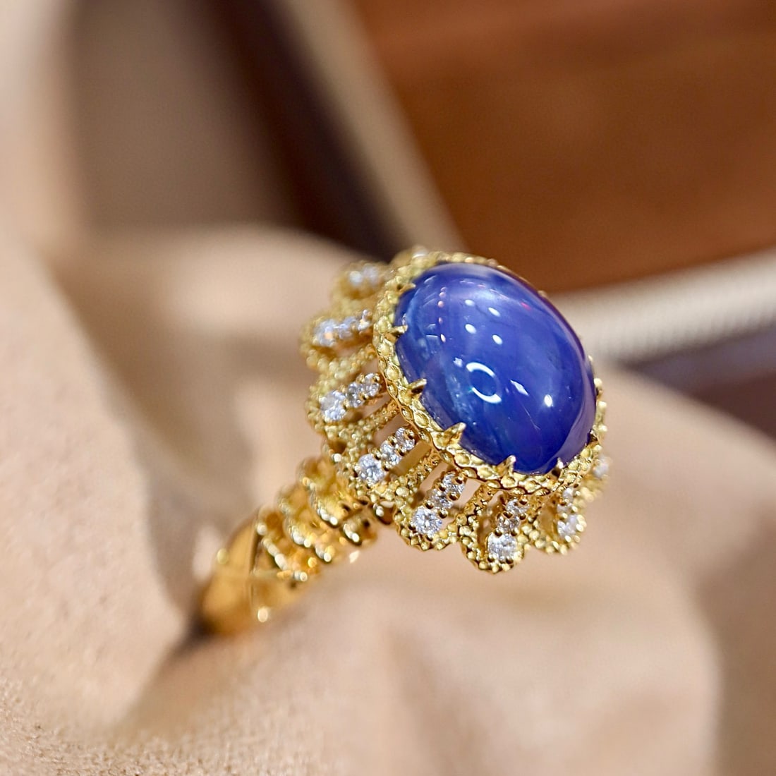 14k Gold 4.24 Ctw Natural Star Sapphire & Diamond Ring - 7