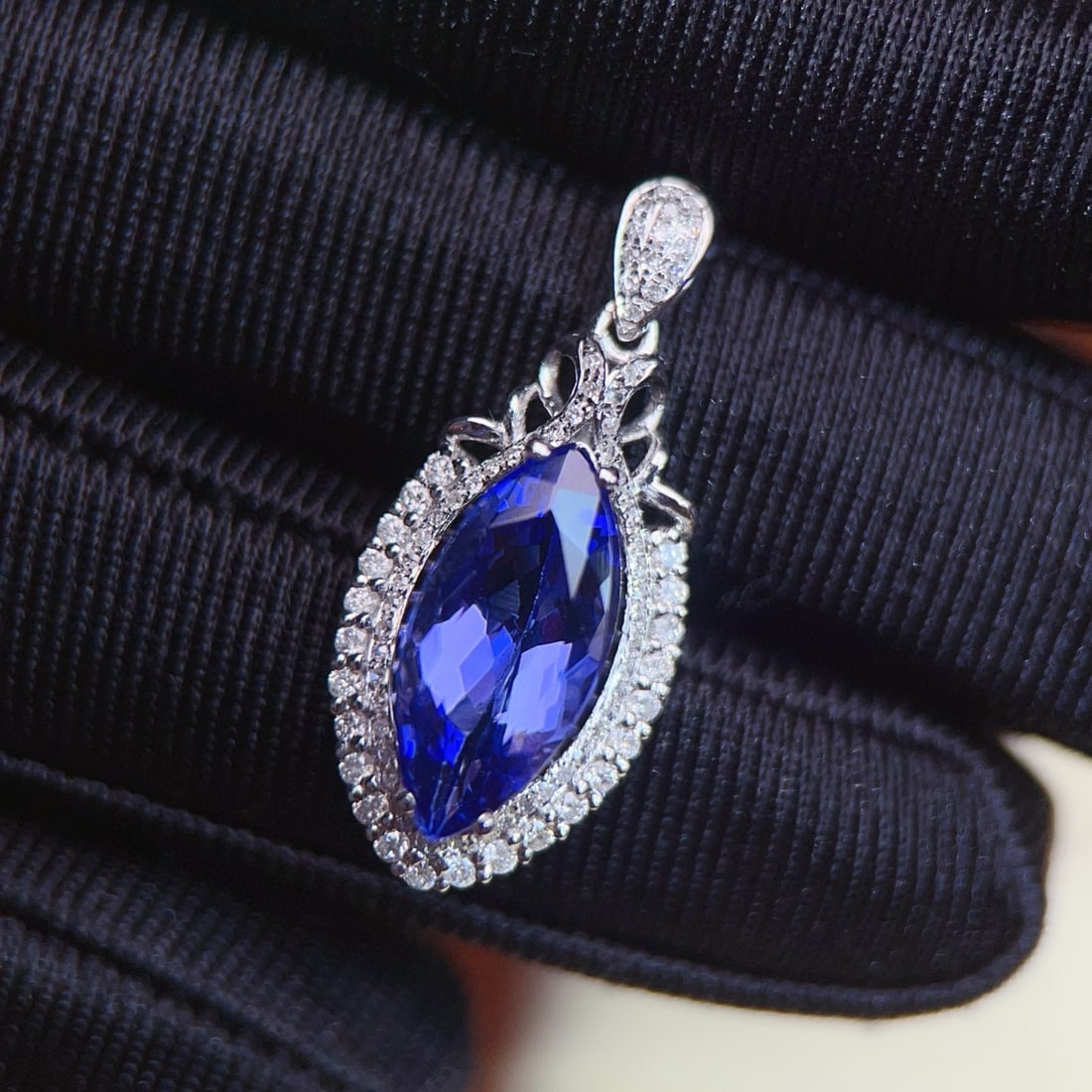 14k Gold 3.61 Ctw Natural Tanzanite & Diamond Pendant( Without Chain ) - 3