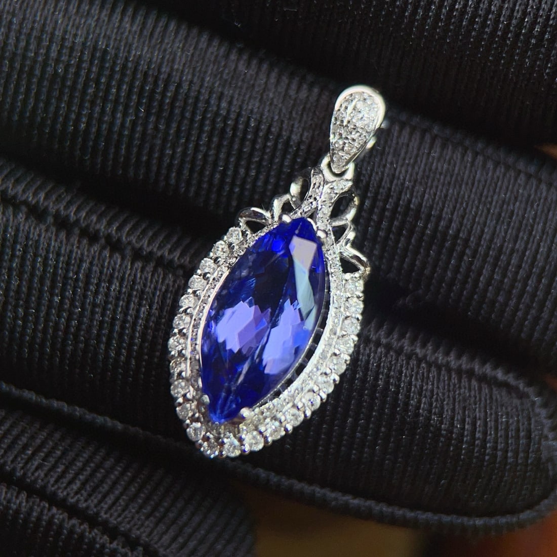 14k Gold 3.61 Ctw Natural Tanzanite & Diamond Pendant( Without Chain ) - 5