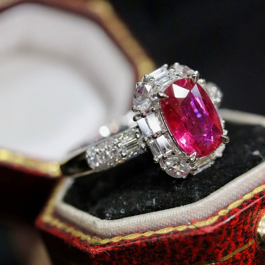 14k Gold 1.71 Ctw Natural Ruby & Diamond Ring - 4