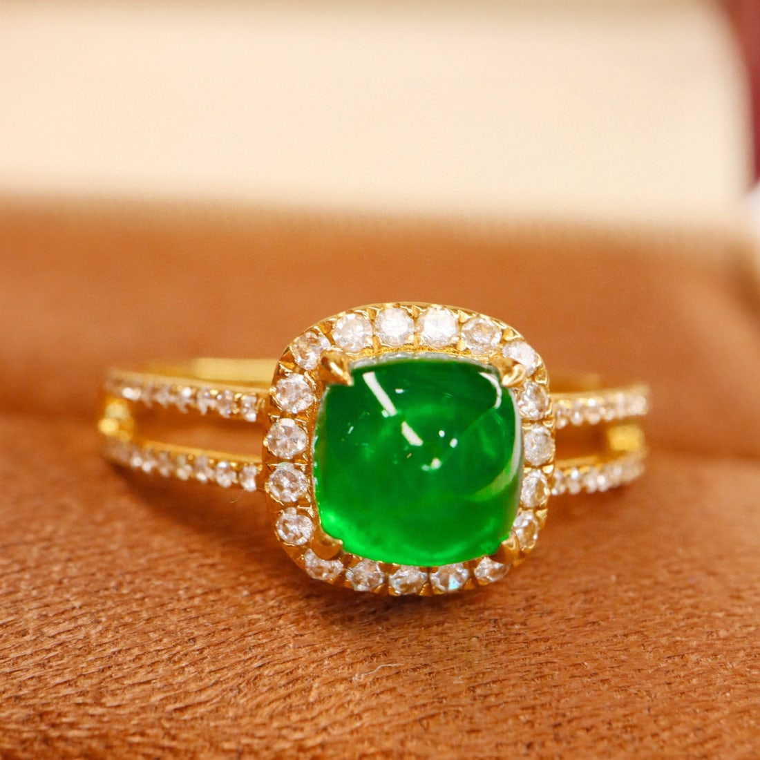 14k Gold 1.68 Ctw Vivid Green Natural Emerald & Diamond Ring - 3