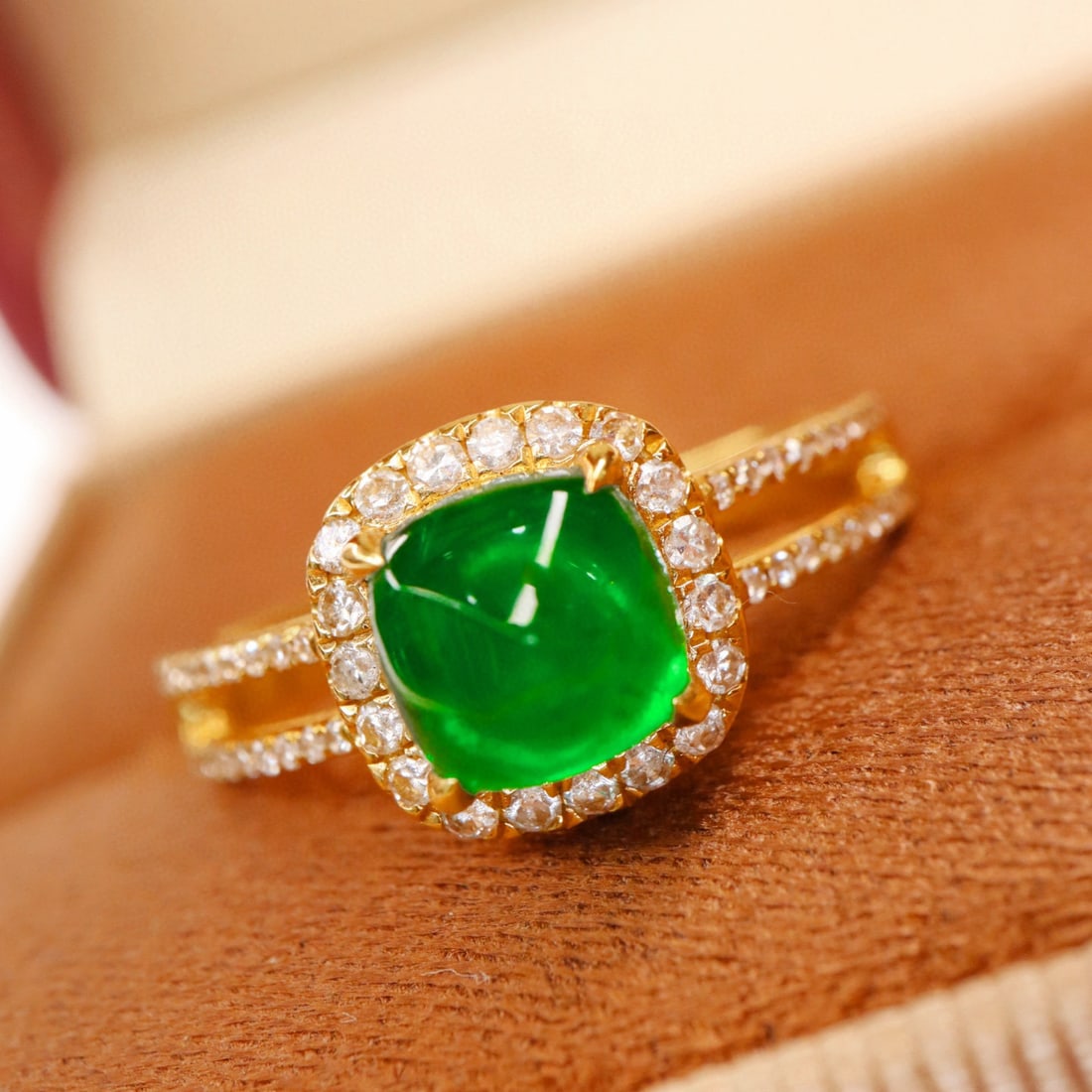 14k Gold 1.68 Ctw Vivid Green Natural Emerald & Diamond Ring - 4