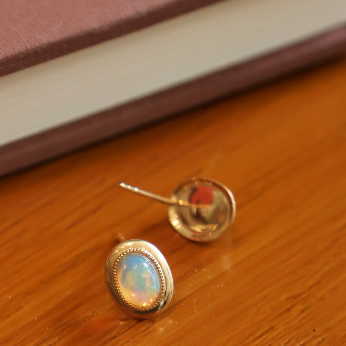 14k Gold 1.2 Ct Natural Opal Earrings - 2