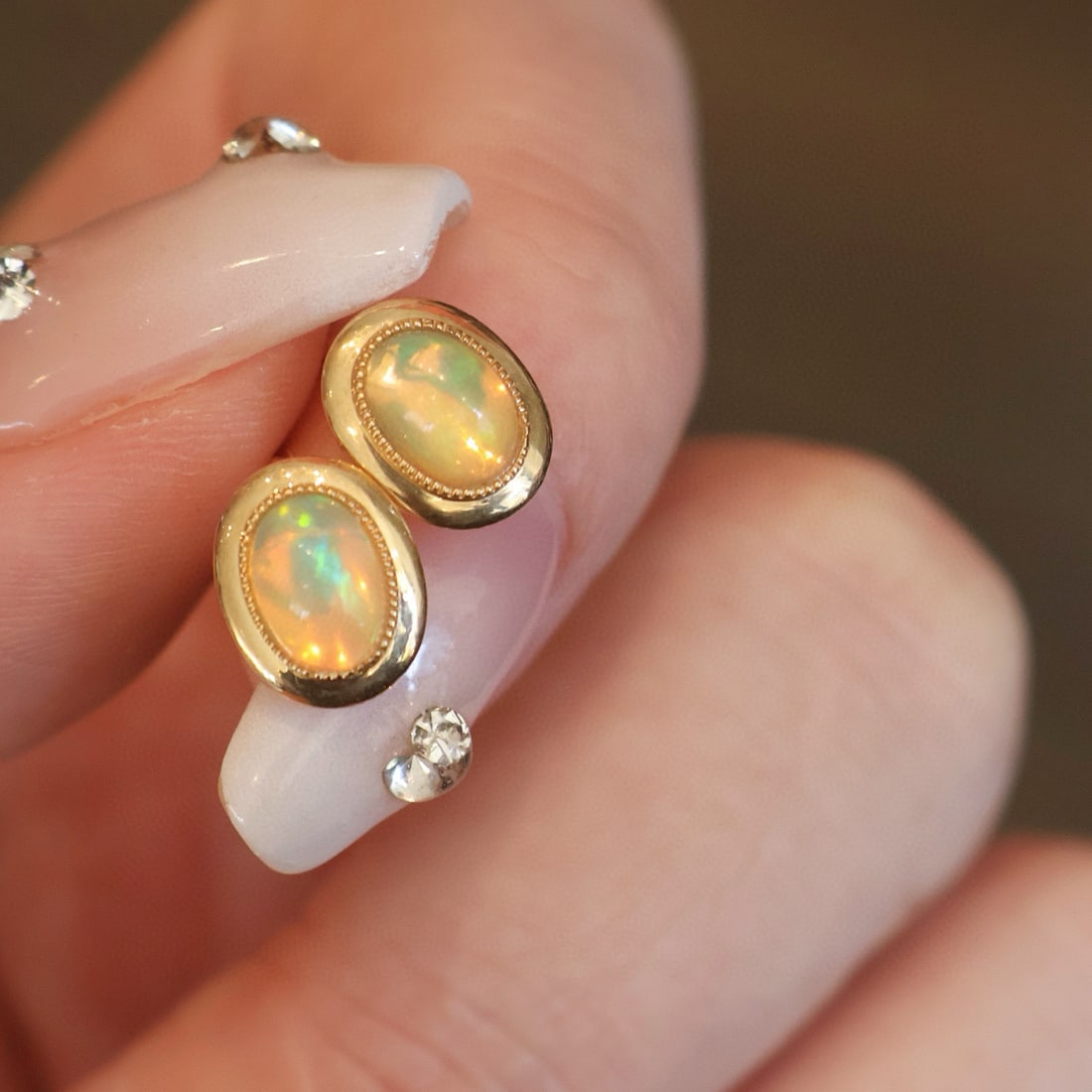 14k Gold 1.2 Ct Natural Opal Earrings - 5