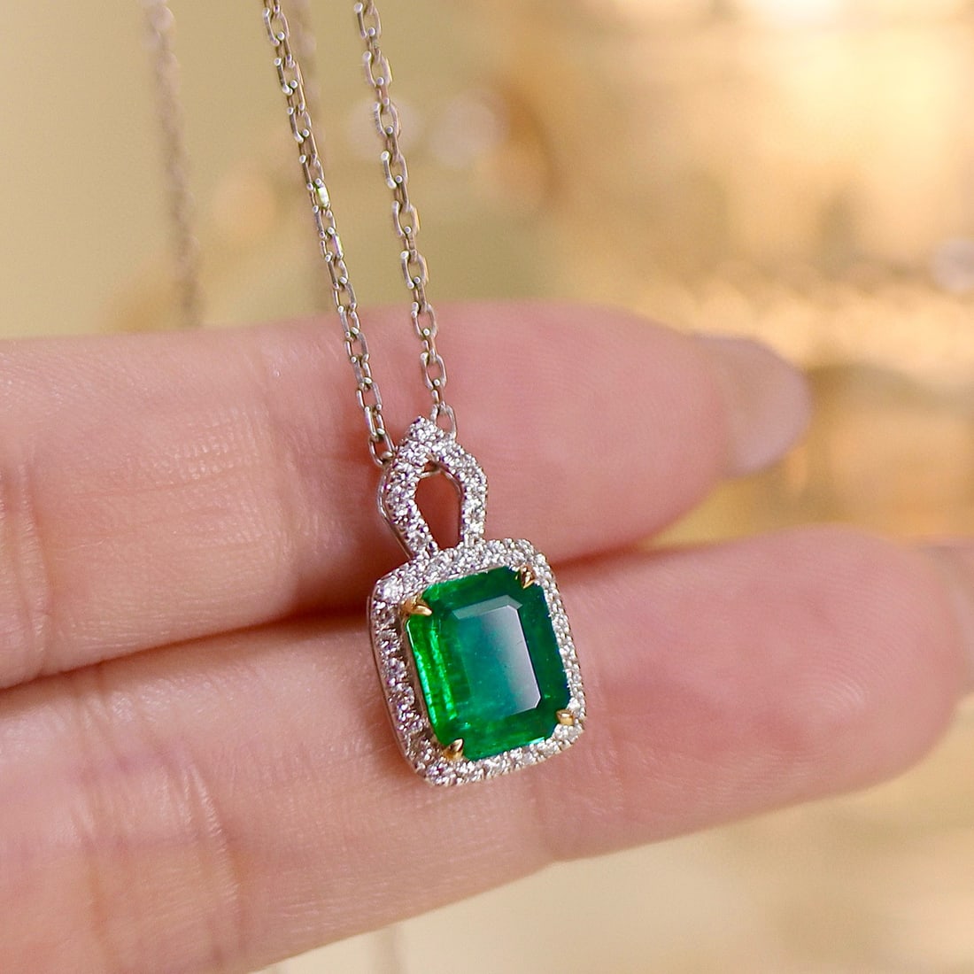14k Gold 1.94 Ctw Vivid Green Natural Emerald & Diamond Pendant( Without Chain ) - 4