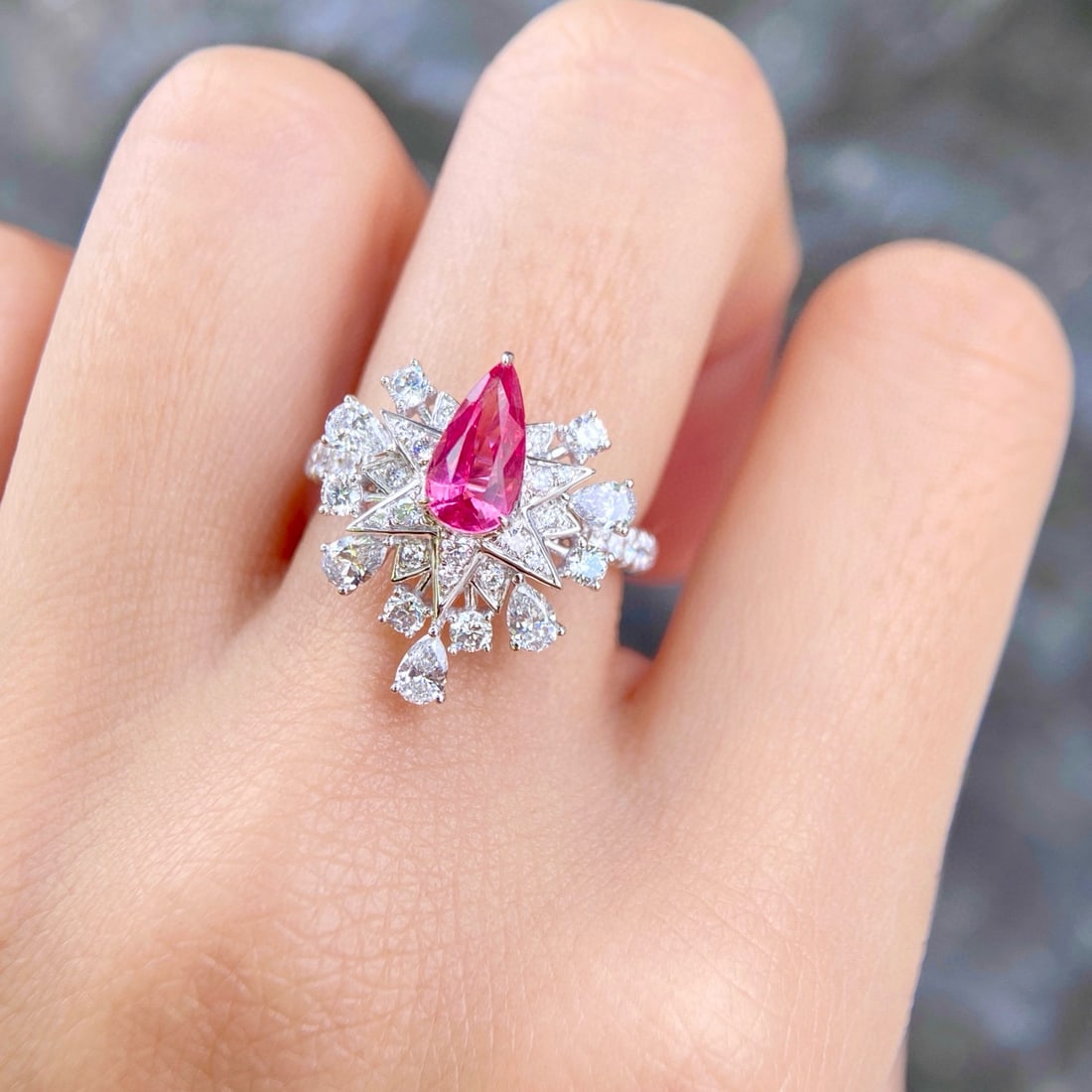 14k Gold 2.07 Ctw Natural Spinel & Diamond Ring - 4