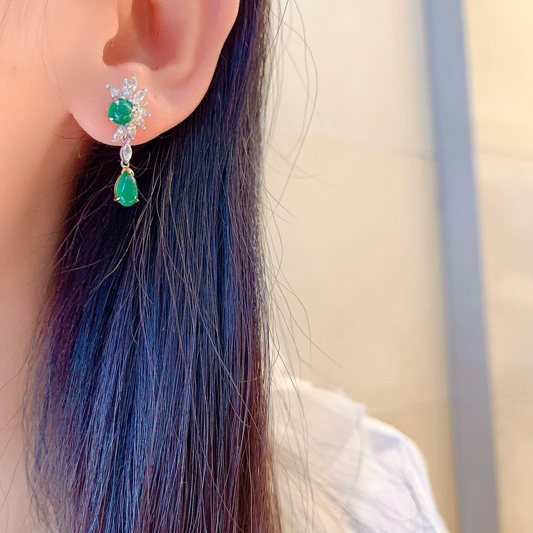 14k Gold 4.78 Ctw Vivid Green Natural Emerald & Sapphire Earrings - 3