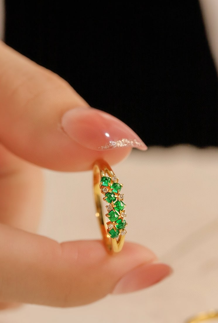 14k Gold 0.27 Ctw Vivid Green Natural Emerald & Diamond Ring: Ref:231080371 // gold content:14k gold // ring size:7. 25us // // main gemstone:emerald // shape:sugar-loaf // carat weight:0. 23ct // color:vivid green // treatment:natural // // adjacent gemstone 2