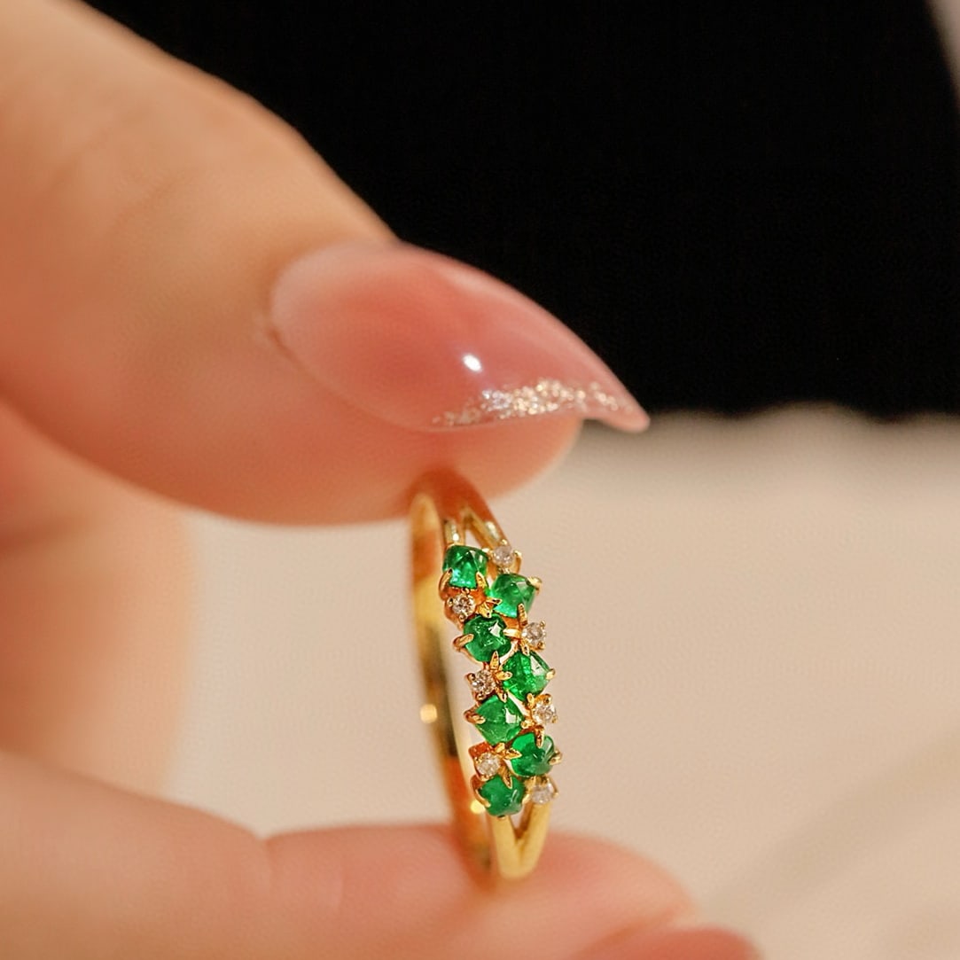 14k Gold 0.27 Ctw Vivid Green Natural Emerald & Diamond Ring - 2