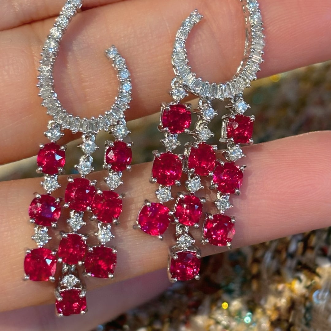 14k Gold 6.06 Ct Natural Ruby & Diamond Earrings: Ref:231080408 // gold content:14k gold // main gemstone:ruby // shape:cushion // carat weight:6. 06ct // color:red // treatment:natural // // adjacent gemstone 2 : diamond // shape:multiple // clarity
