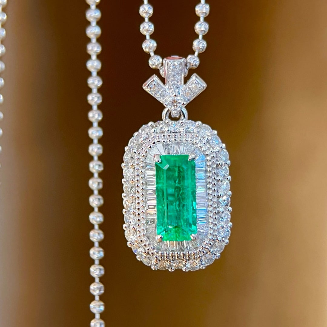 14k Gold 1.84 Ctw Natural Emerald & Diamond Pendant( Without Chain ) - 5