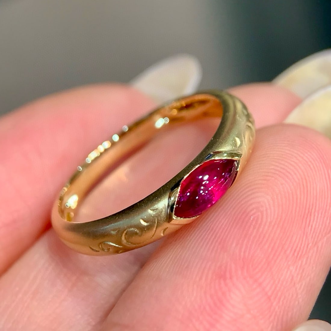 14k Gold 0.46 Ct Natural Ruby Ring: Ref:231080421 // gold content:14k gold // ring size:7. 25us // // main gemstone:ruby // shape:marquise // carat weight:0. 46ct // color:red // treatment:natural // Low Estimate: 4600 Condition: New