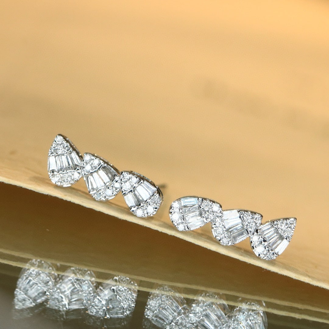 14k Gold 0.3 Ct Natural H Diamond Earrings - 4