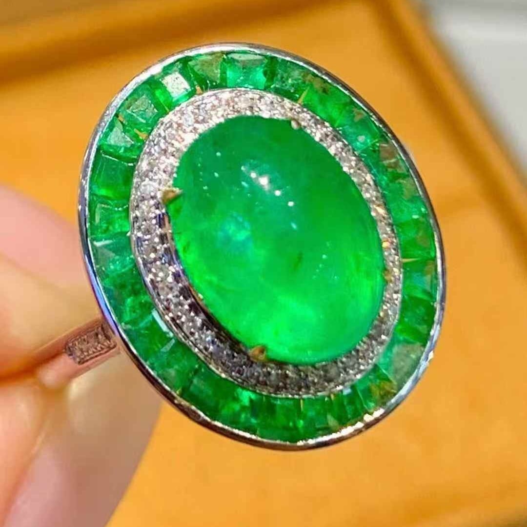 14k Gold 3 Ct Vivid Green Natural Emerald & Diamond Ring - 4
