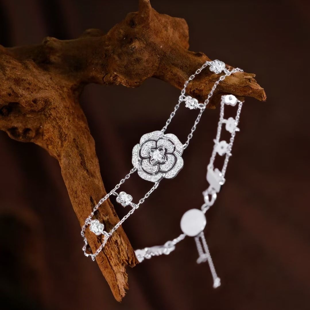 14k Gold 0.6 Ct Natural H Diamond & Flowers Bracelet: Ref:231085038 // gold content:14k gold // main gemstone:diamond // shape:round // carat weight:0. 6ct // clarity grade:vs-si // color:h // treatment:natural // cut grade:g // Condition: New Low