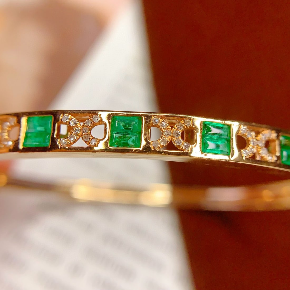 14k Gold 2 Ct Natural Emerald & Diamond Bangle - 2