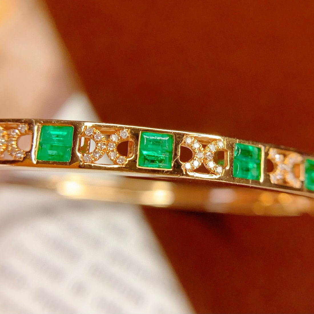 14k Gold 2 Ct Natural Emerald & Diamond Bangle - 4