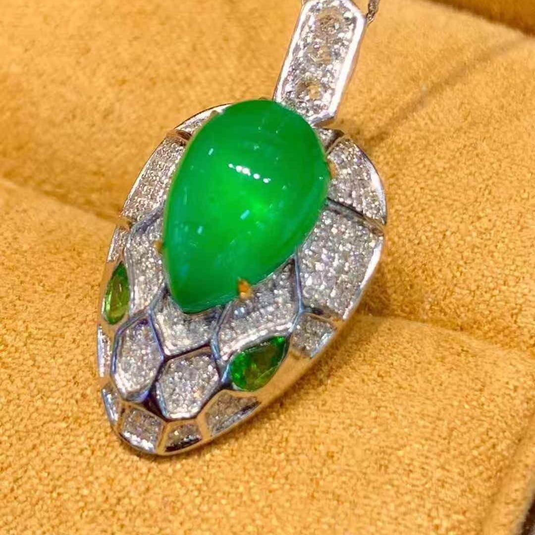 14k Gold 3.75 Ct Natural Emerald & Diamond & Tsavorite Pendant( Without Chain ) - 3