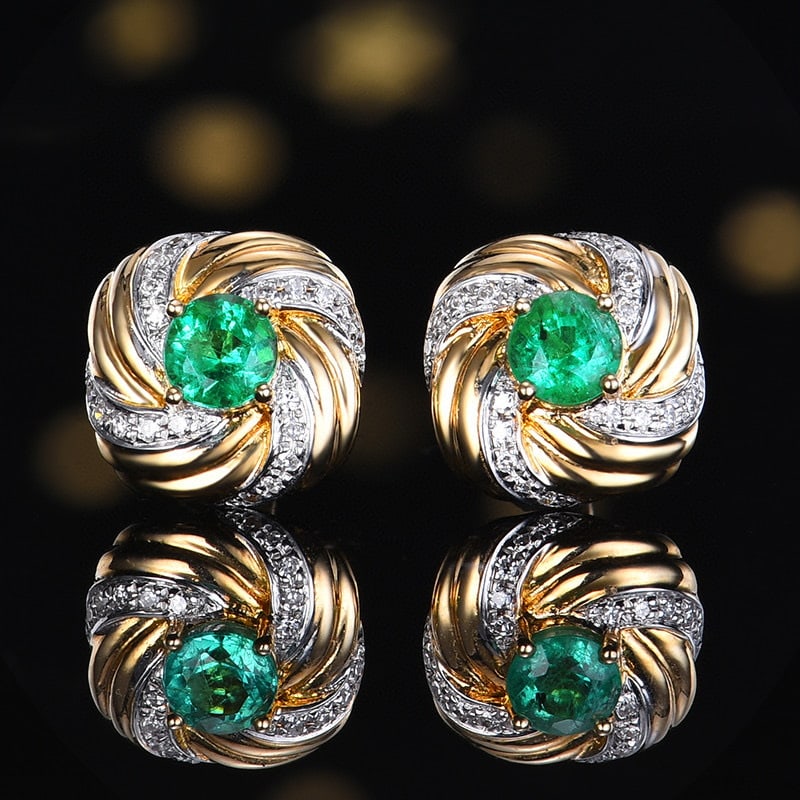 14k Gold 0.57 Ctw Natural Emerald & Diamond Earrings: Ref:231085101 // gold content:14k gold // main gemstone:emerald // shape:round // carat weight:0. 49ct // color:green // treatment:natural // cut grade:g // // adjacent gemstone 2 : diamond // number