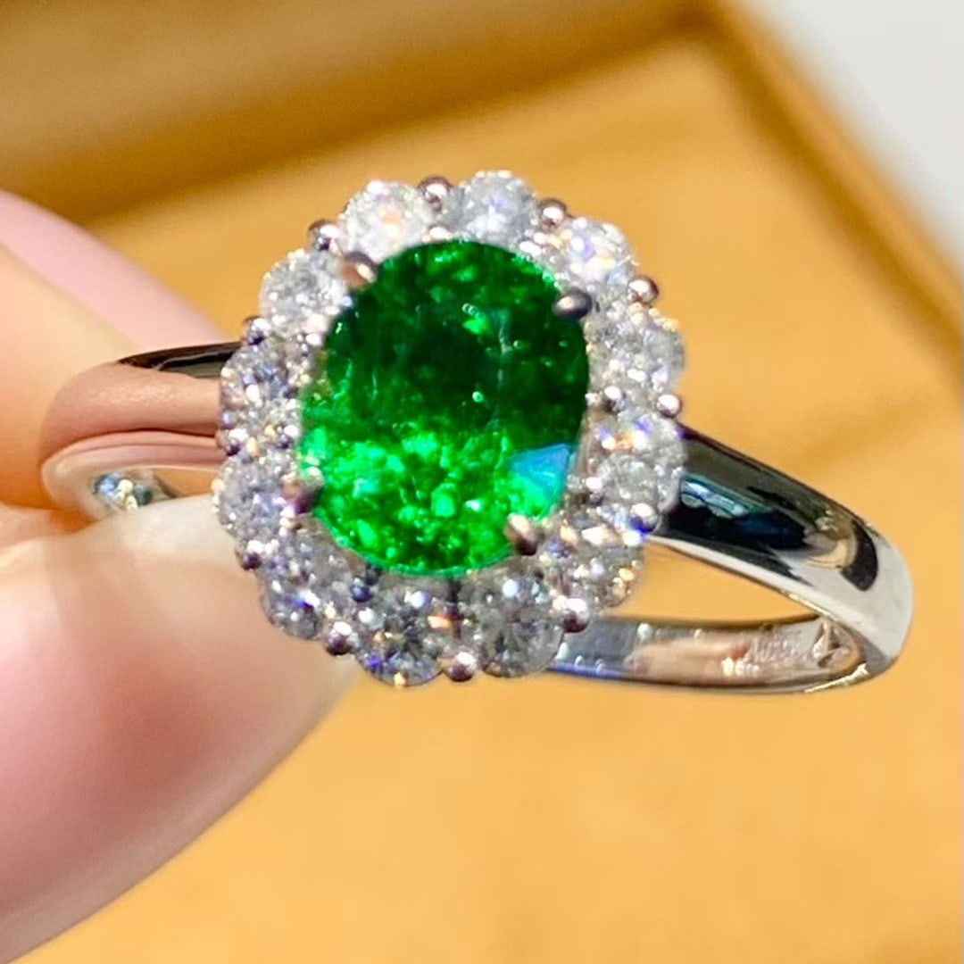 14k Gold 1.2 Ct Vivid Green Natural Tsavorite & Diamond Ring - 2