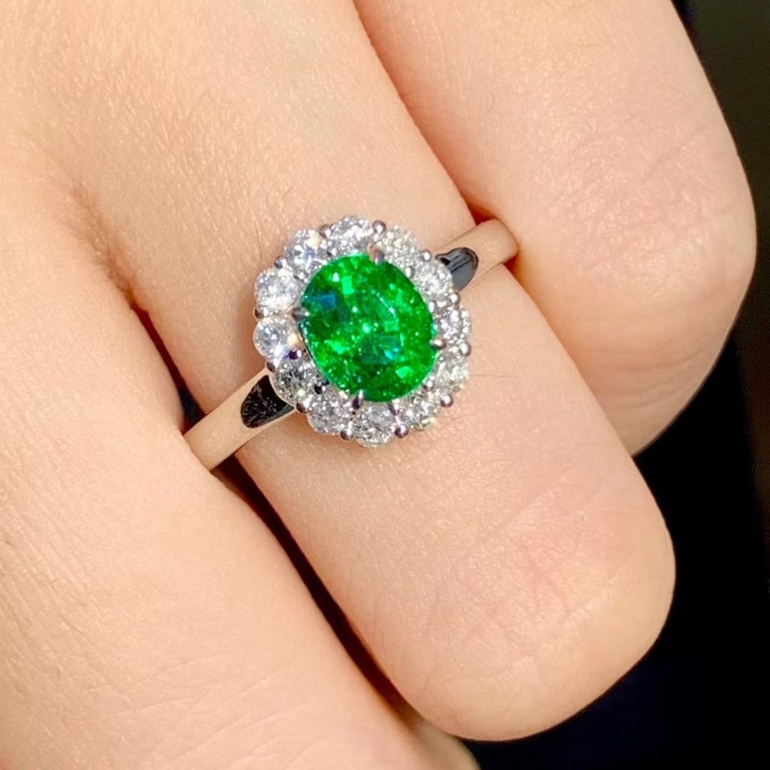 14k Gold 1.2 Ct Vivid Green Natural Tsavorite & Diamond Ring - 4
