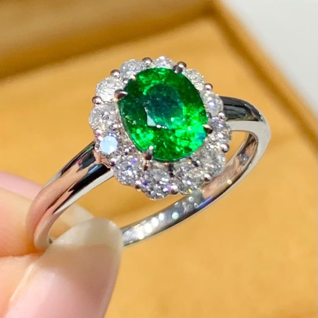 14k Gold 1.2 Ct Vivid Green Natural Tsavorite & Diamond Ring - 6
