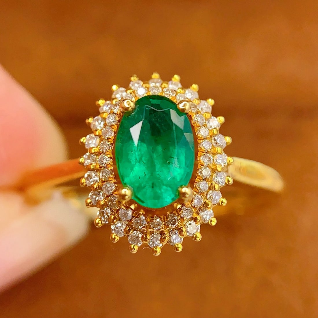 14k Gold 1 Ct Natural Emerald & Diamond Ring - 3