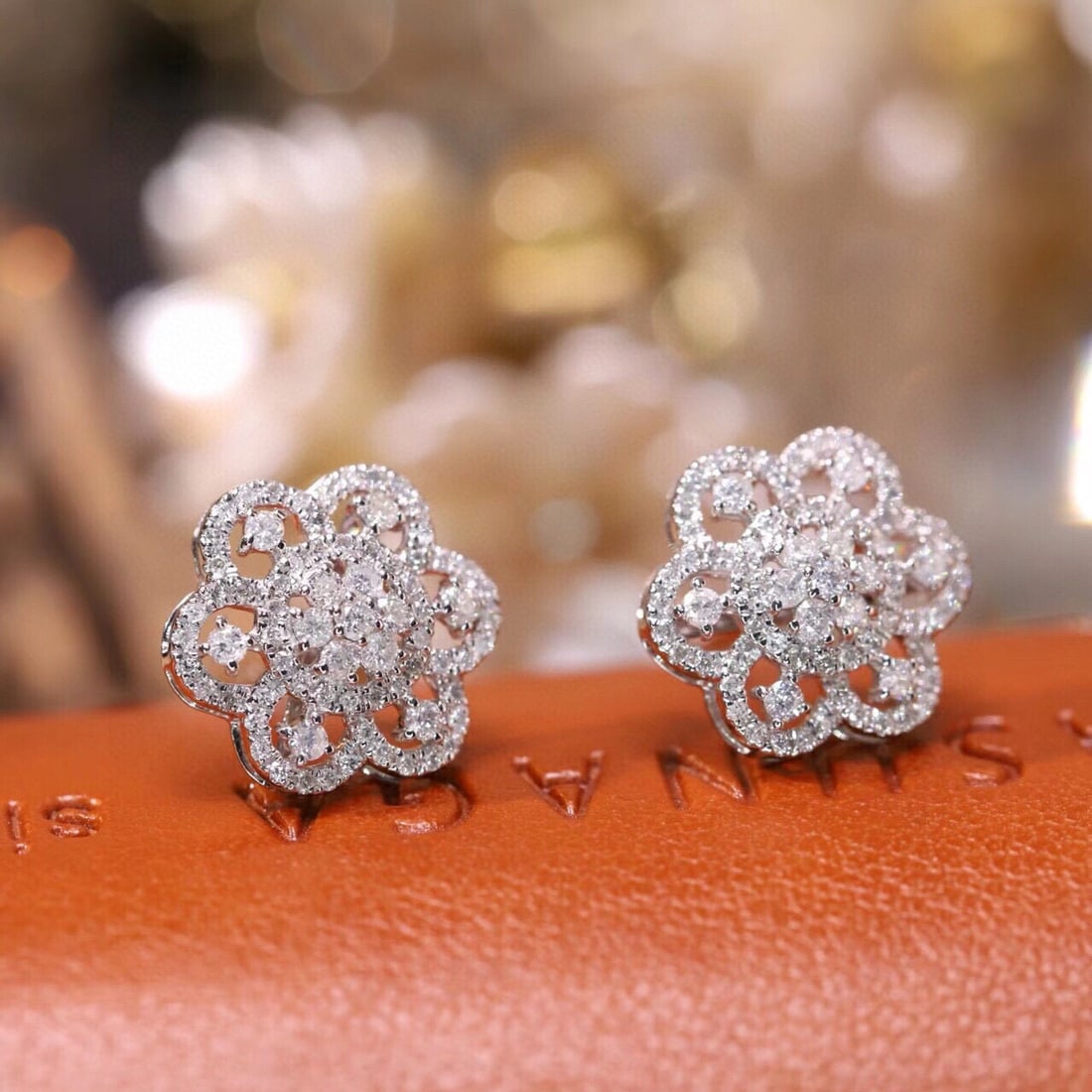 14k Gold 0.5 Ct Natural H Diamond Earrings - 2