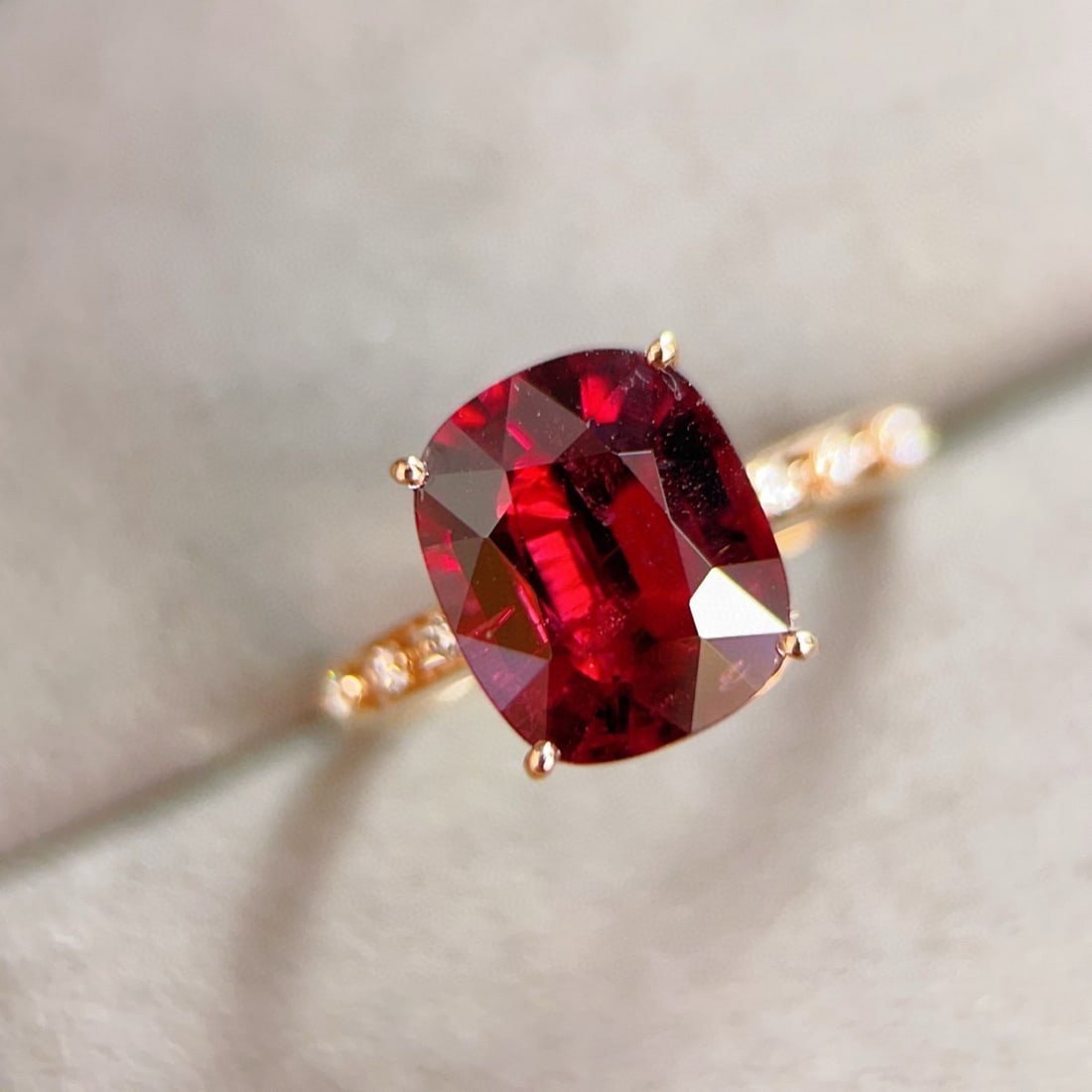 14k Gold 3.61 Ctw Natural Tourmaline & Diamond Ring: Ref:231085170 // gold content:14k gold // ring size:7. 25us // // main gemstone:tourmaline // shape:cushion // carat weight:3. 55ct // color:red // treatment:natural // // adjacent gemstone 2 : diamon