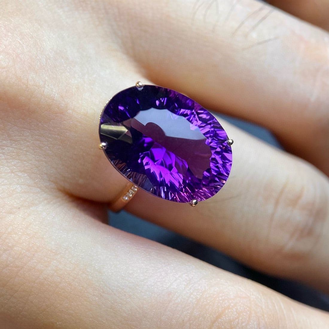 14k Gold 13 Ct Natural Amethyst & Diamond Ring - 4