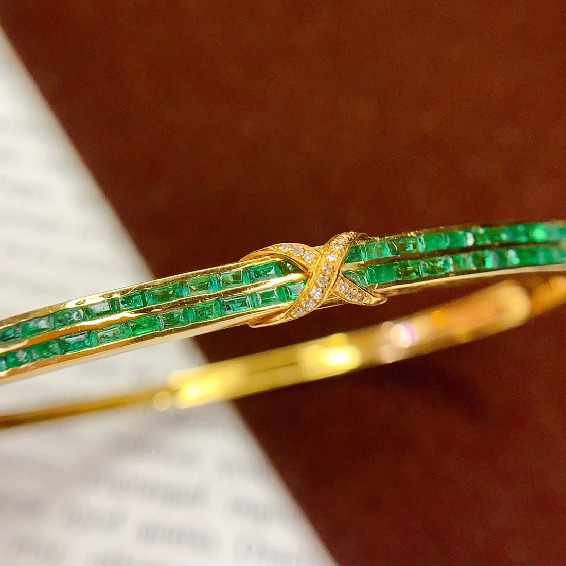 14k Gold 4.8 Ct Natural Emerald & Diamond Bangle - 4
