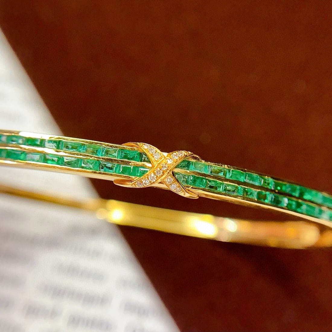 14k Gold 4.8 Ct Natural Emerald & Diamond Bangle - 5