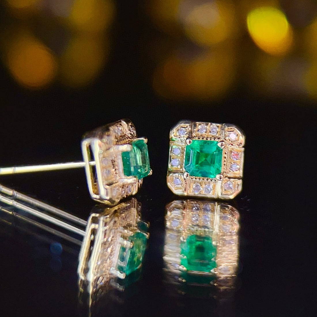 14k Gold 0.35 Ct Natural Emerald & Diamond Earrings - 5