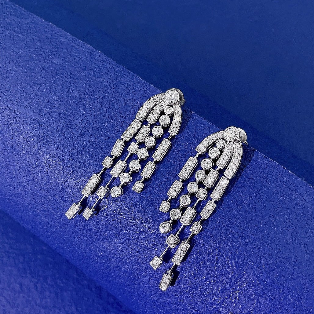 14k Gold 1.02 Ct Natural H Diamond Earrings: Ref:231086047 // gold content:14k gold // main gemstone:diamond // shape:round // carat weight:1. 02ct // clarity grade:vs-si // color:h // treatment:natural // cut grade:g // Condition: New Low