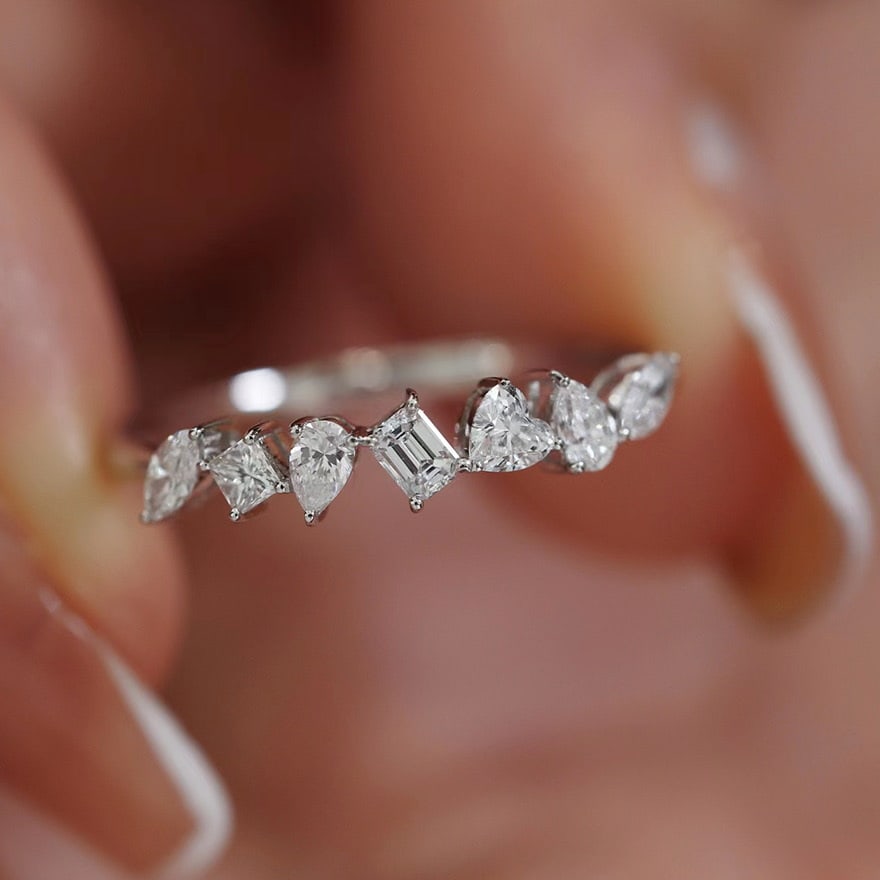 14k Gold 0.5 Ct Natural H Diamond Ring: Ref:231086101 // gold content:14k gold // ring size:7. 25us // // main gemstone:diamond // shape:multiple // carat weight:0. 5ct // clarity grade:vs-si // color:h // treatment:natural // Condition:
