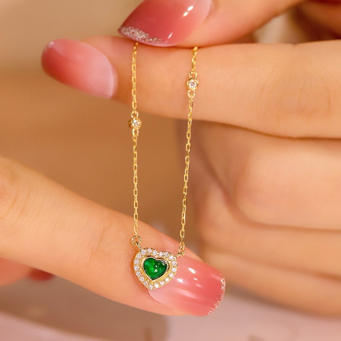 14k Gold 0.33 Ctw Vivid Green Natural Emerald & Diamond Necklace - 3
